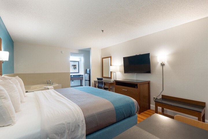 Room 11 of 29