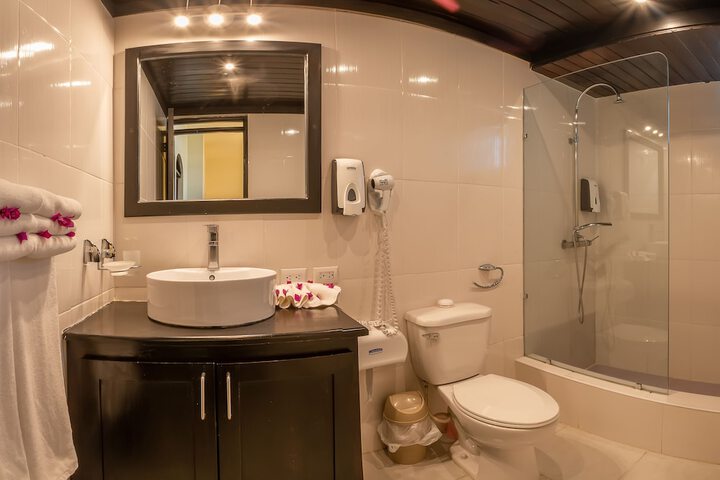 Room 15 of 27