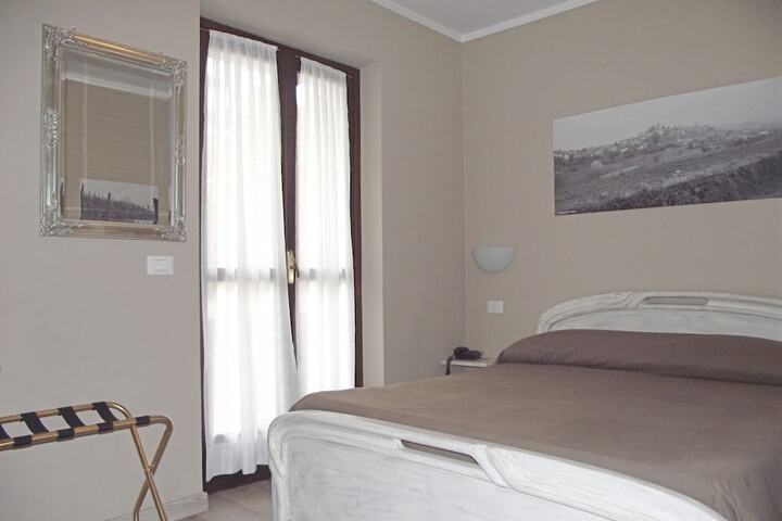 Room 42 of 114