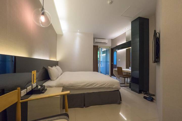 Room 30 of 52
