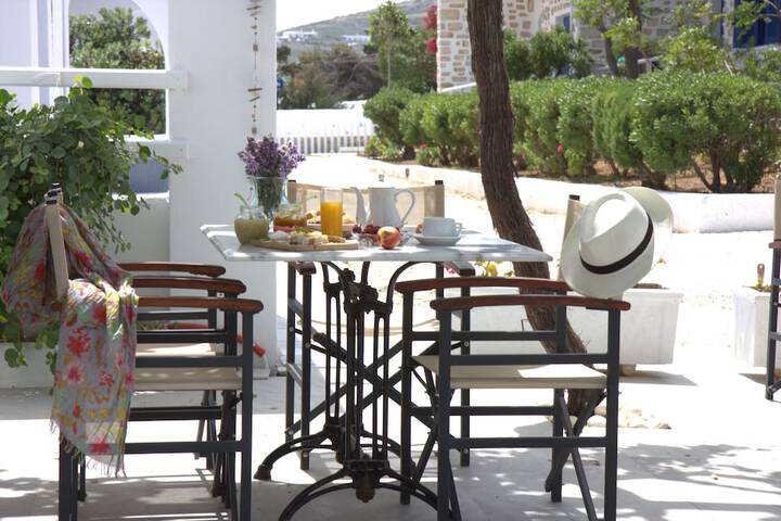Dining 31 of 40