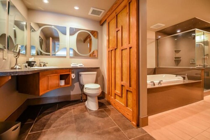 Room 34 of 50