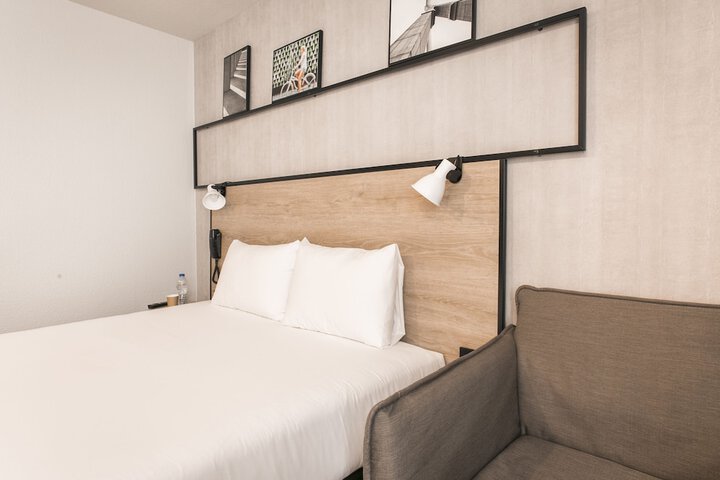 Room 21 of 134