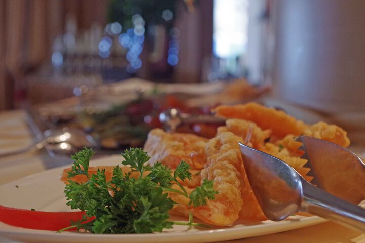 Dining 46 of 58