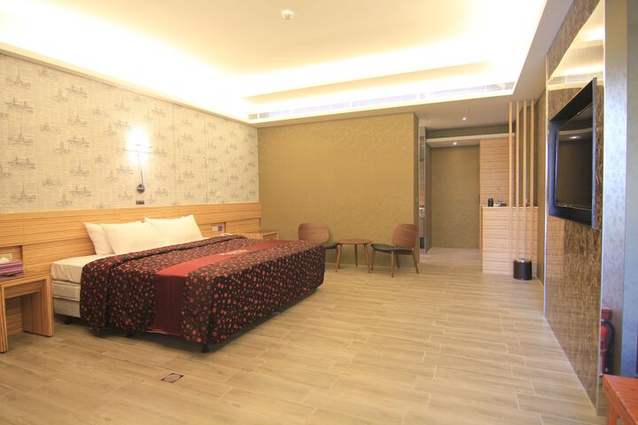 Room 3 of 56