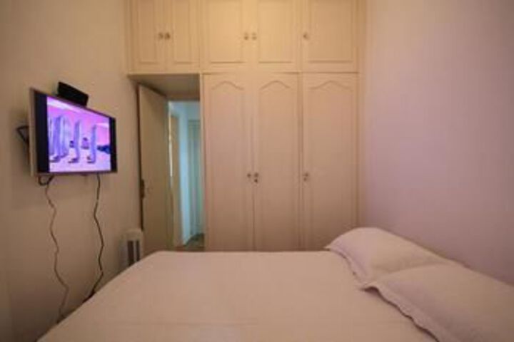 Room 8 of 24