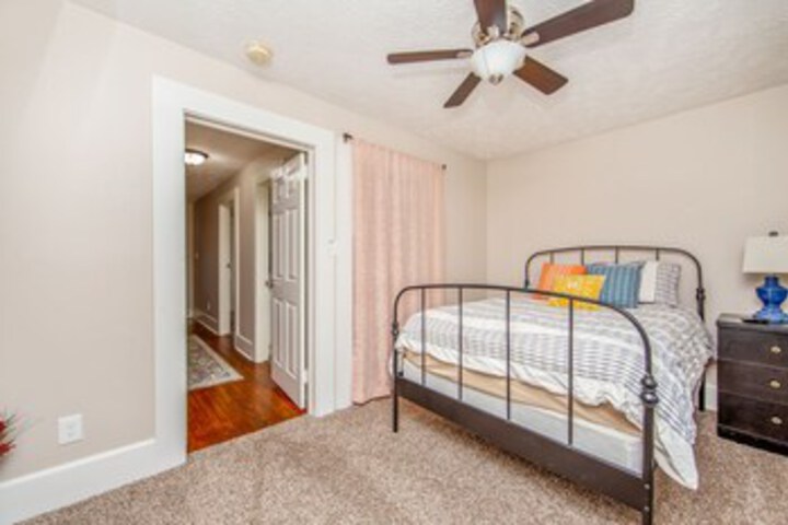 Room 37 of 40