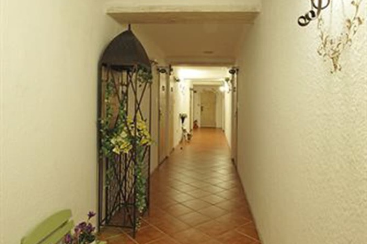 Ballroom/Hall 93 of 111