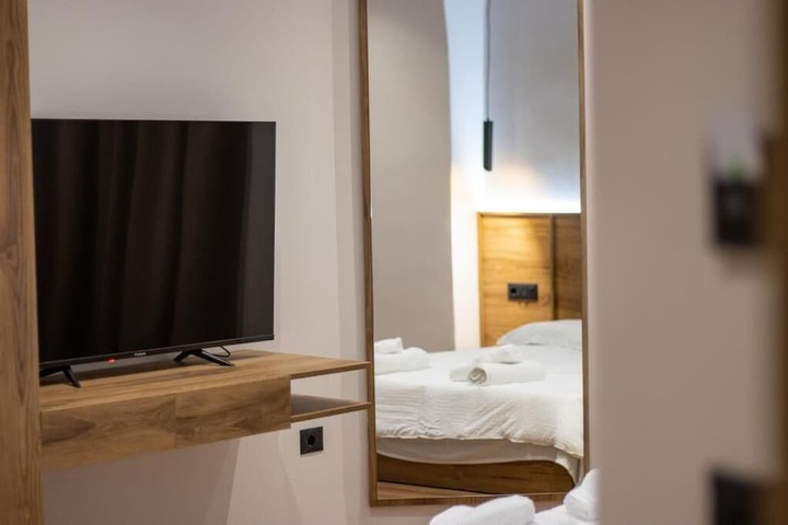 Room 19 of 29