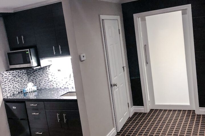 Room 12 of 29