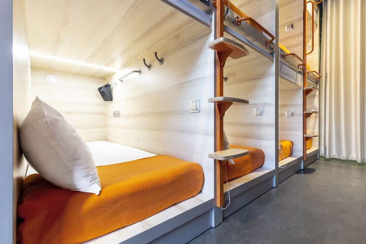 Room 17 of 21