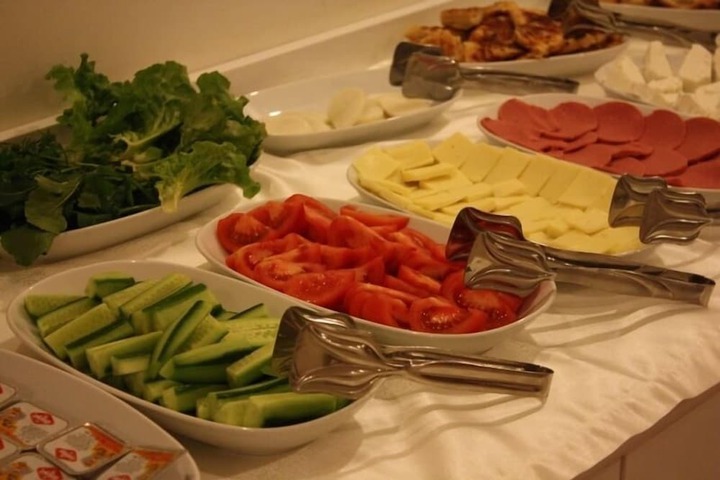 Breakfast buffet