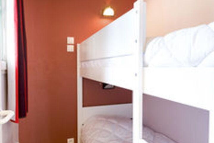 Room 66 of 132