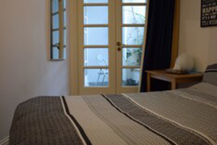 Room 8 of 14