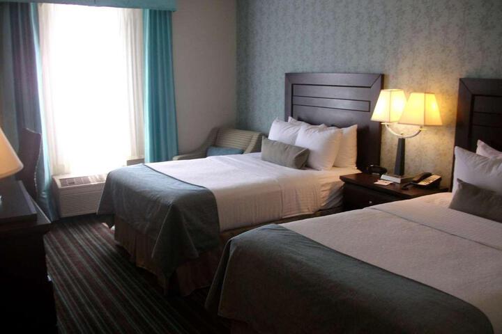 Standard Room, King or Two Doubles (3 of 3)