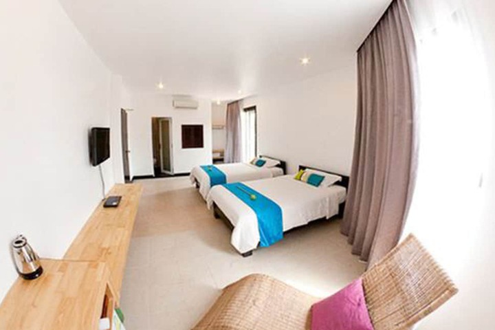 Room 6 of 35
