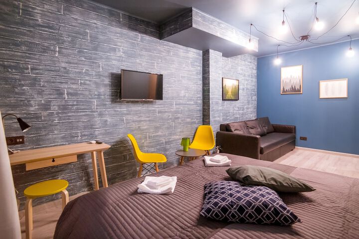 Room 12 of 24