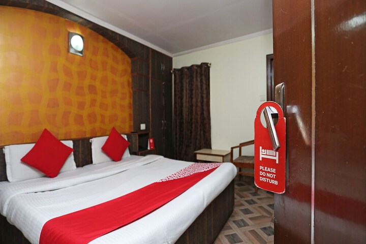 Room 10 of 25