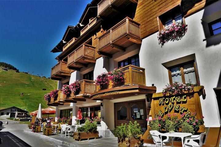 Hotel 37 of 44