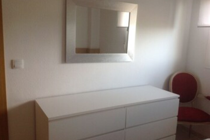 Room 12 of 20