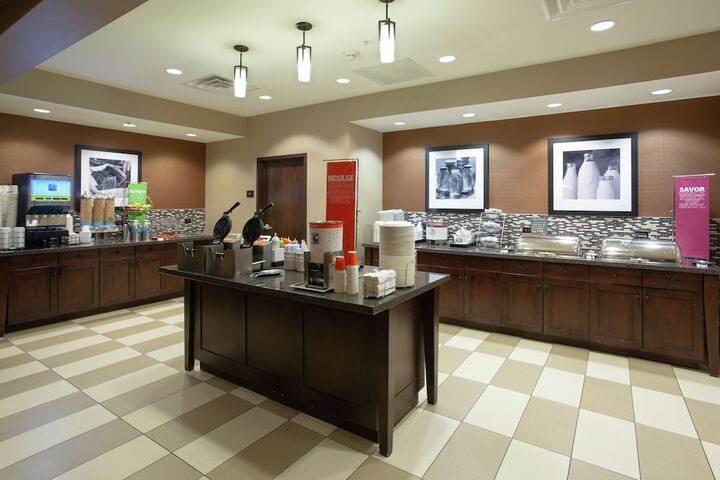 Breakfast area