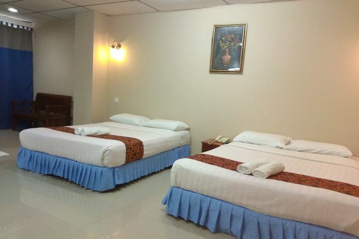 Room 9 of 22