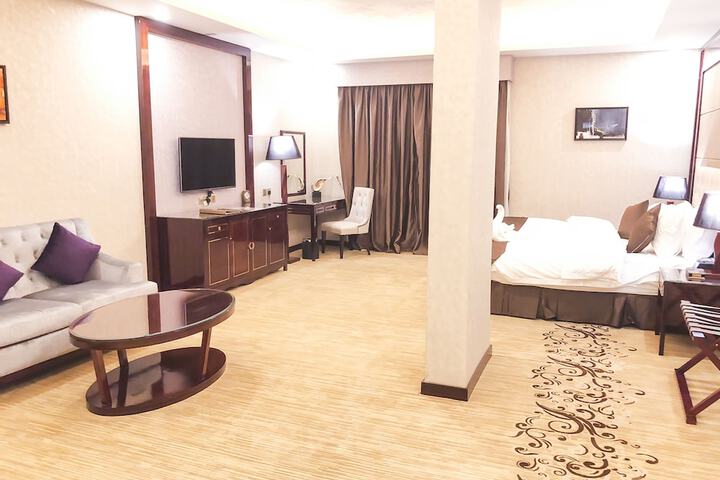 Room 26 of 44