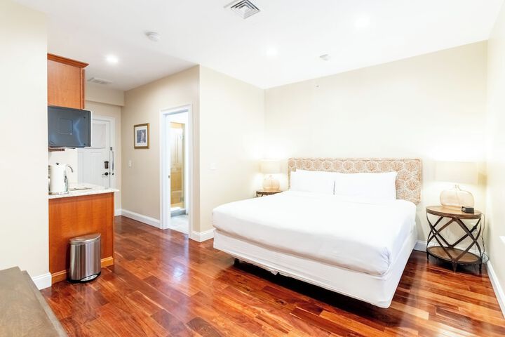 Room 15 of 97