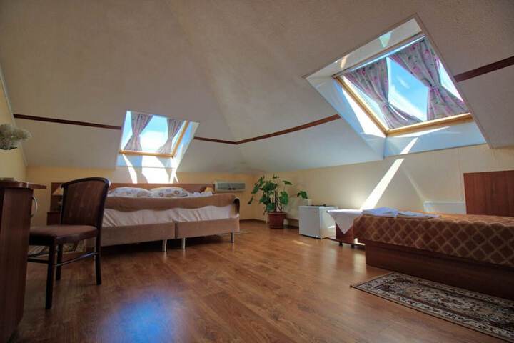 Room 20 of 87