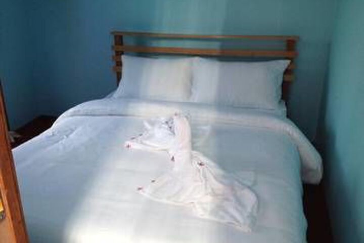 Room 14 of 37