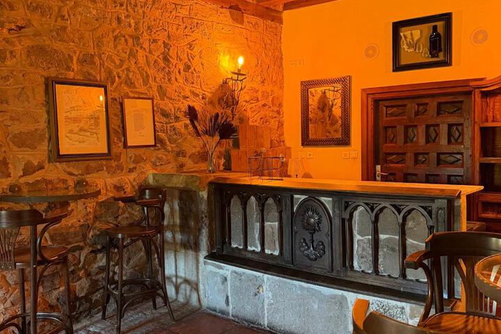 Bar/lounge