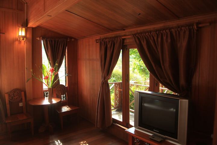 Room 16 of 90