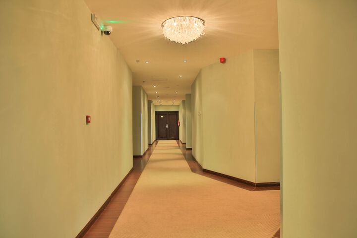Ballroom/Hall 46 of 49