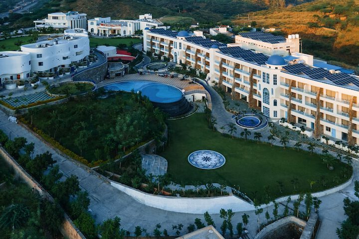 Hotel 136 of 142