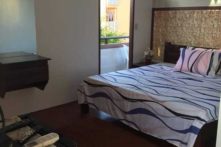 Room 3 of 25