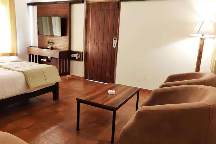 Room 19 of 49