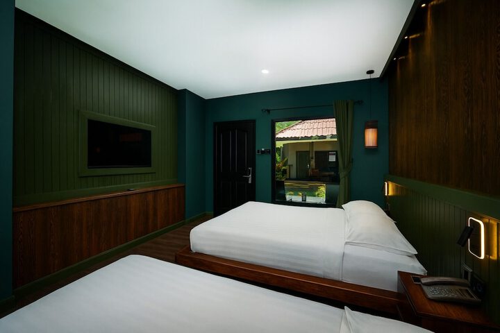 Room 8 of 49