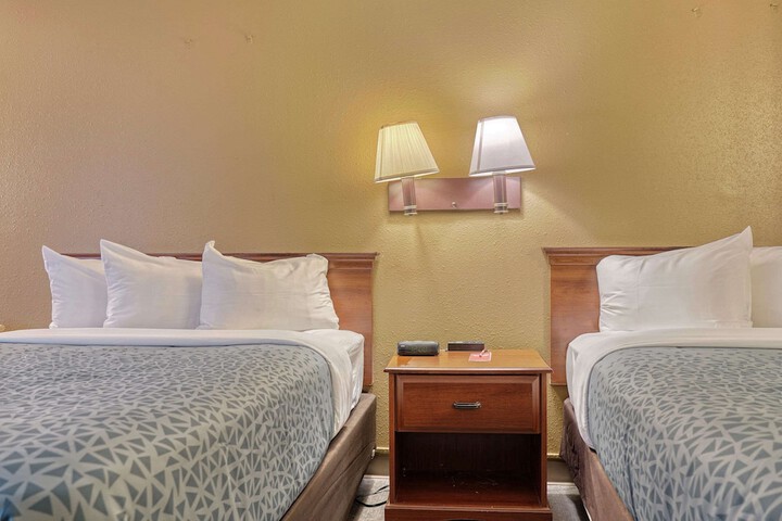 Room 42 of 65