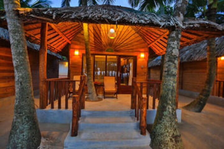 Vista Exotic Induruwa Beach