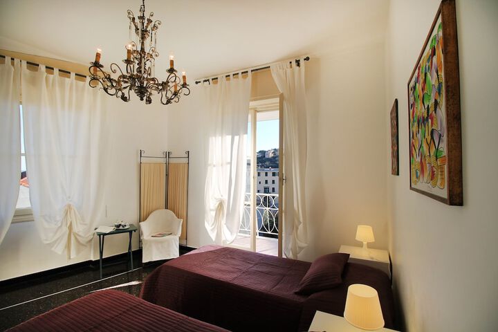 Room 3 of 21