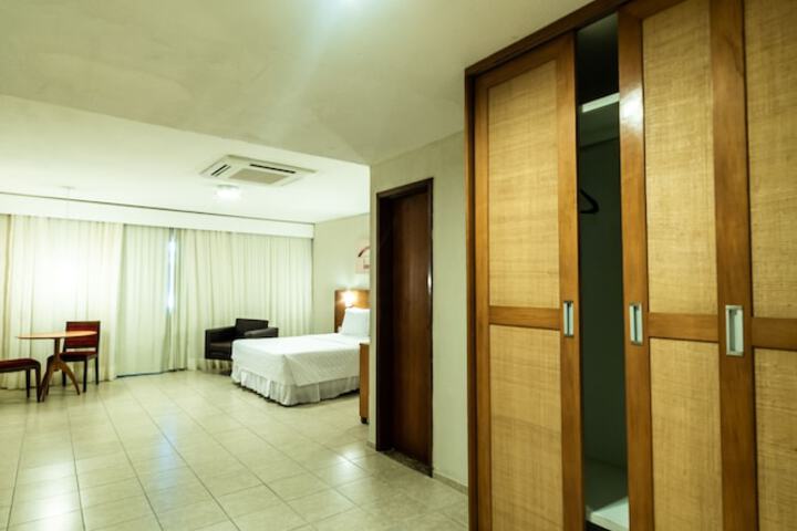 Room 27 of 86