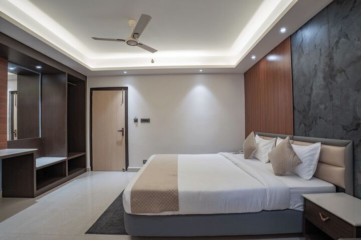 Room 50 of 174