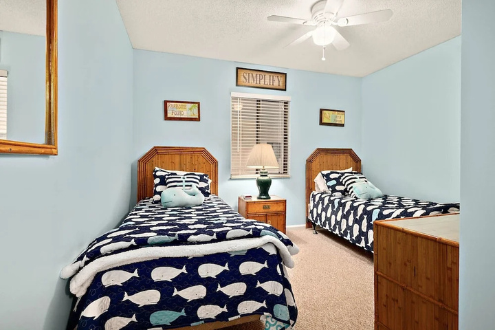 Room 3 of 17