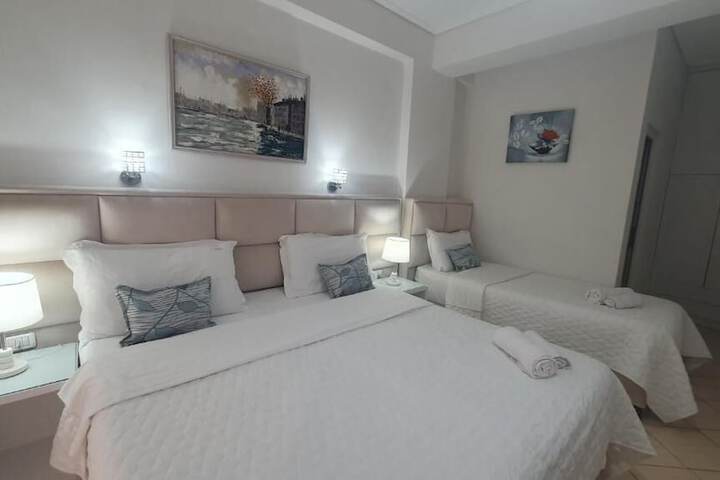 Room 15 of 106