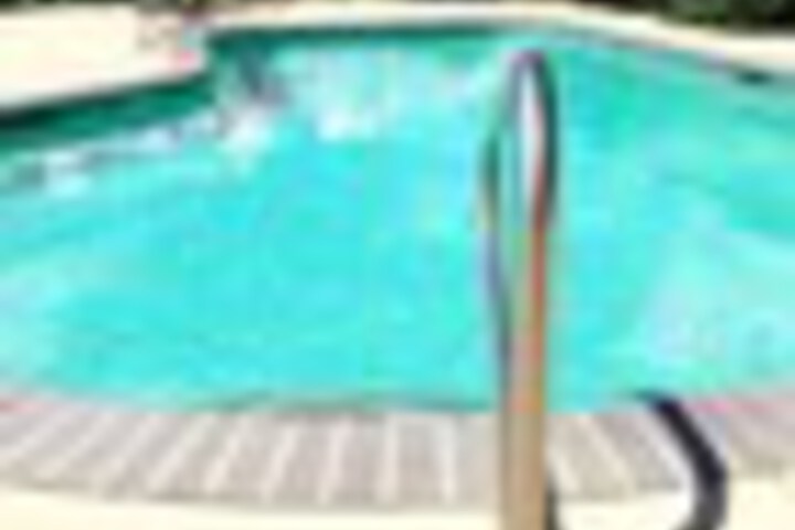 Pool 95 of 210