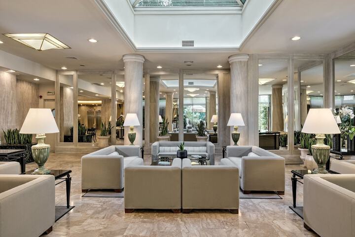 Guest Lobby