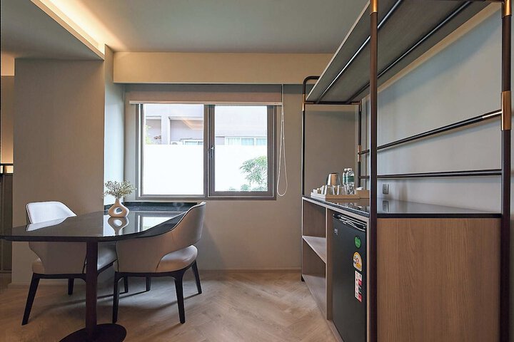 Room 16 of 209