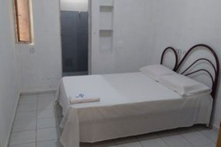 Room 120 of 189