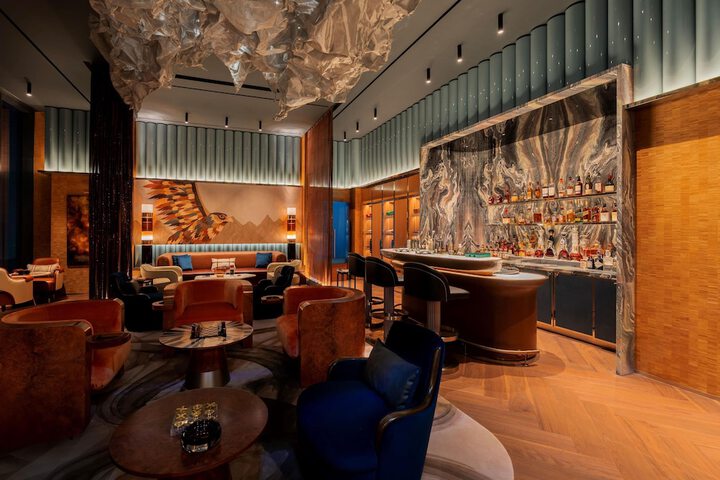 Lounge 138 of 154