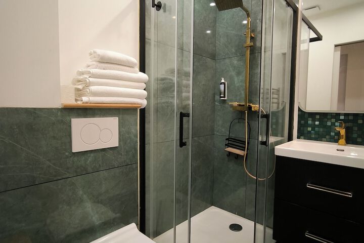 Bathroom Interior Photo